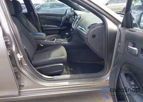 2011 Chrysler 300 from USA, damaged, VIN 2C3CA4CG3BH522313